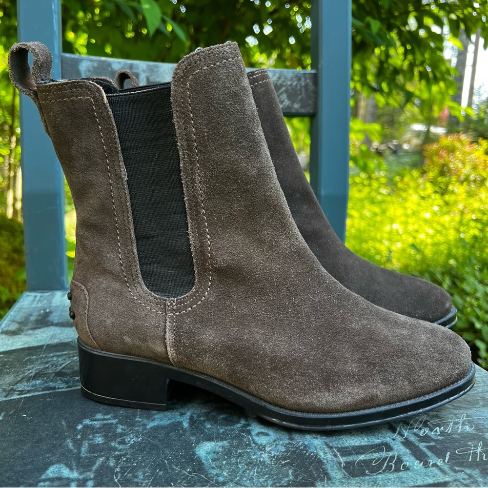 Andre Assous Odalys Women's Waterproof Brown Suede Boots